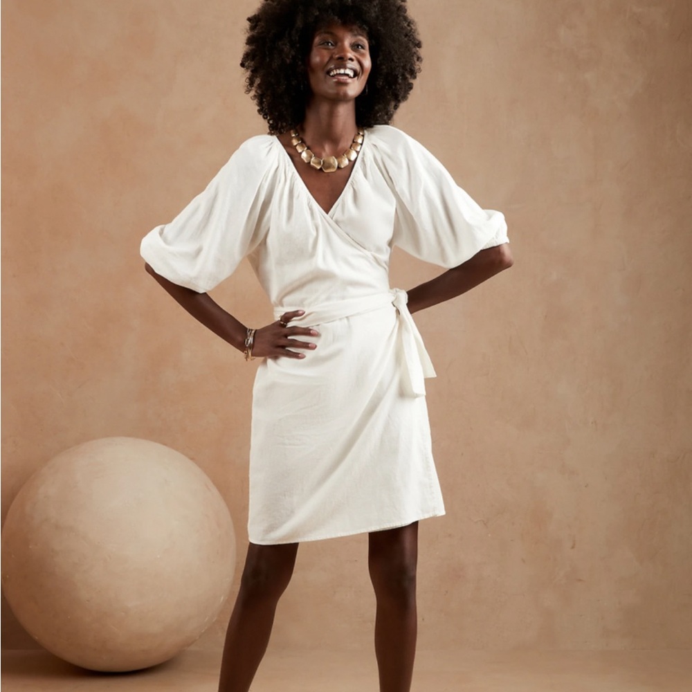New With Tags Linen blend Wrap Dress from Banana Republic Factory Outlet.